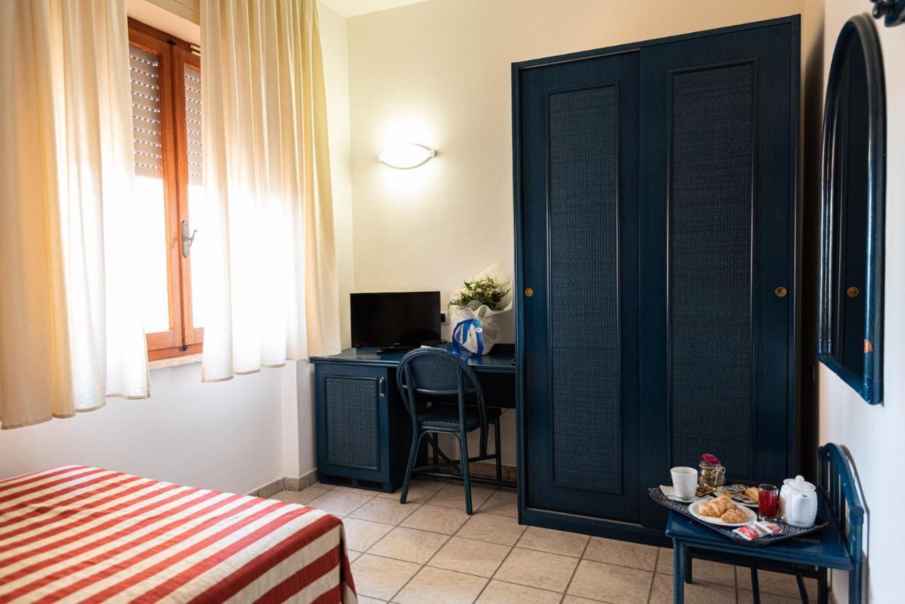 Hotel Il Delfino サン·ヴィンチェンツォ エクステリア 写真