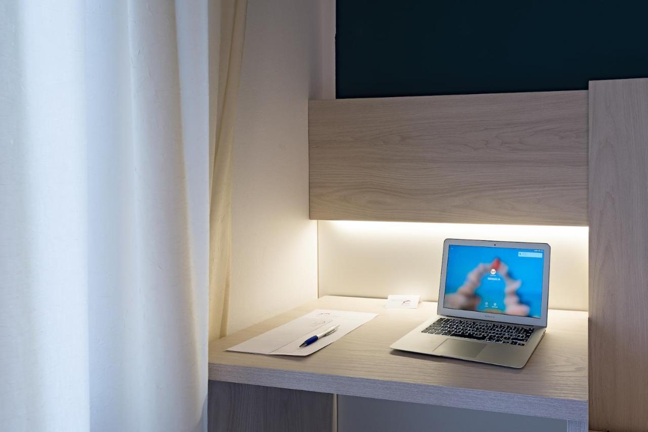 Hotel Il Delfino サン·ヴィンチェンツォ エクステリア 写真