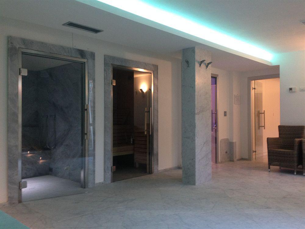 Hotel Il Delfino サン·ヴィンチェンツォ エクステリア 写真
