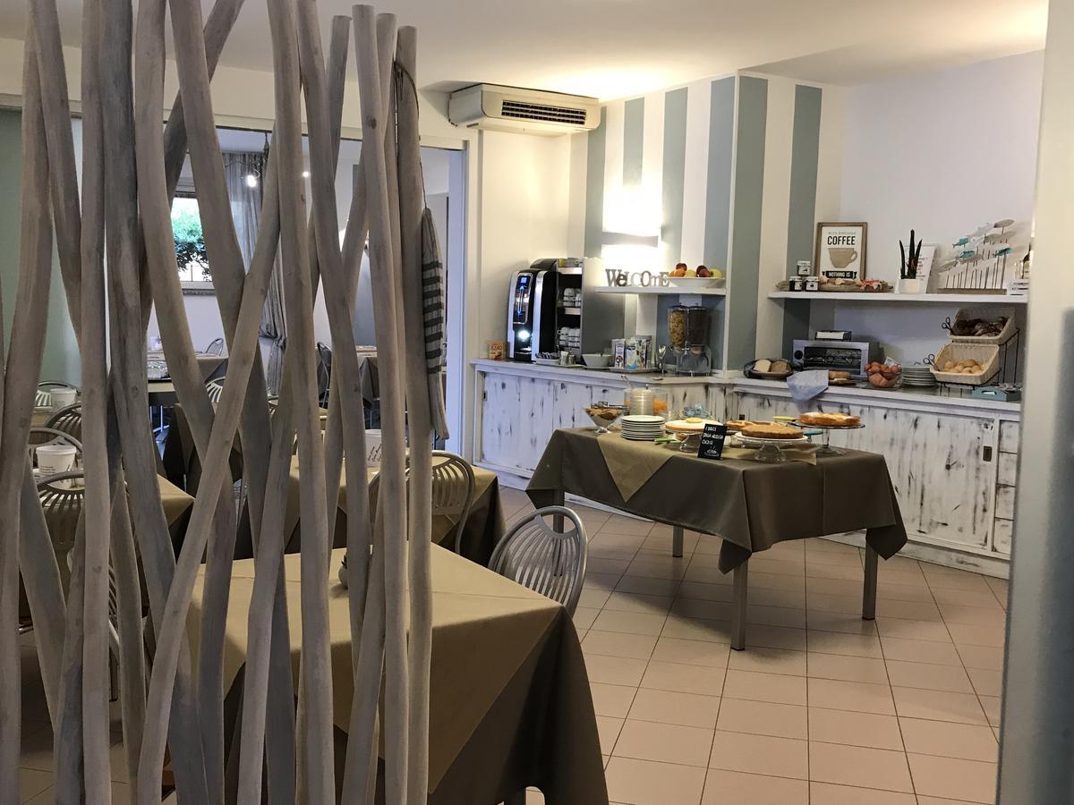 Hotel Il Delfino サン·ヴィンチェンツォ エクステリア 写真