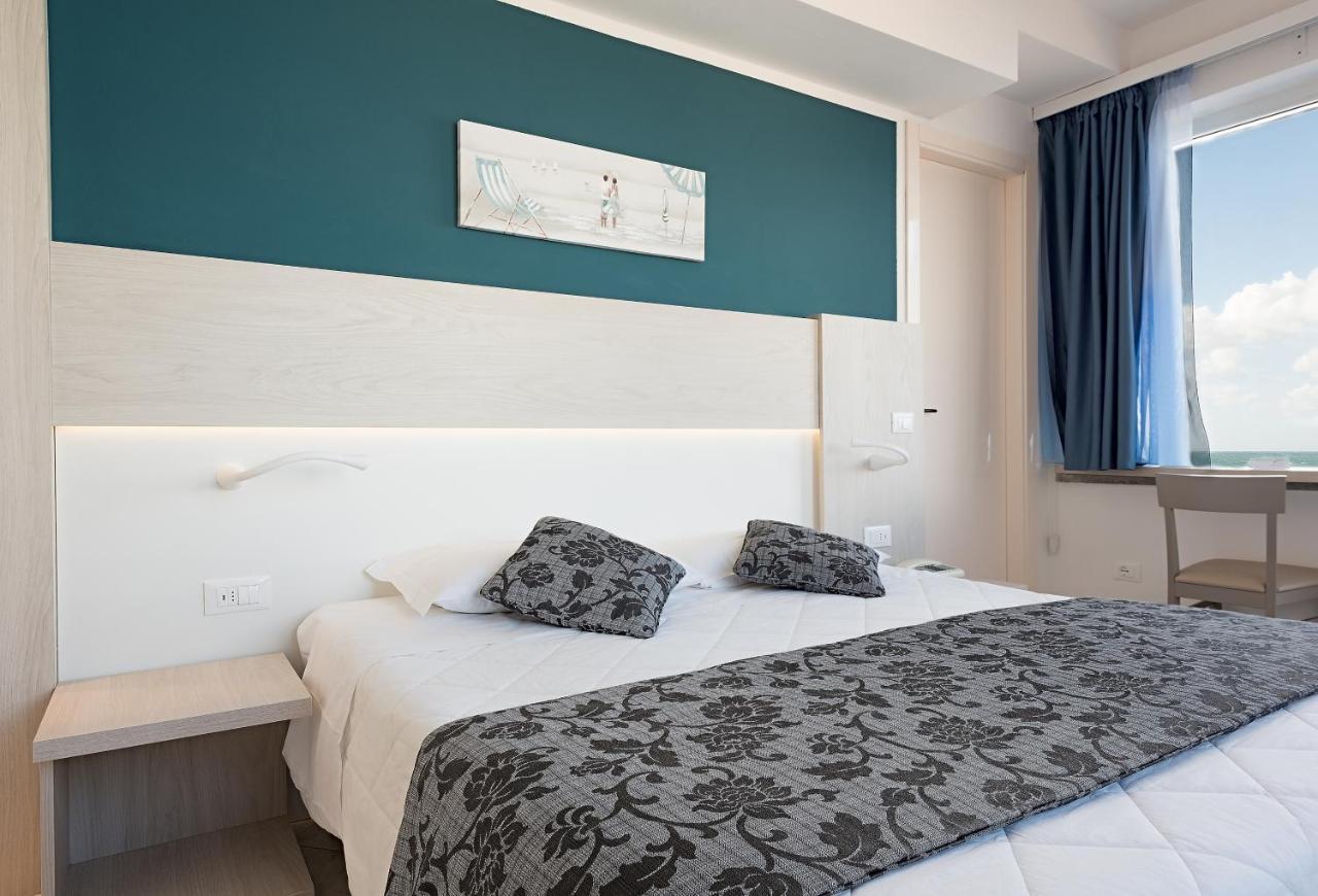 Hotel Il Delfino サン·ヴィンチェンツォ エクステリア 写真